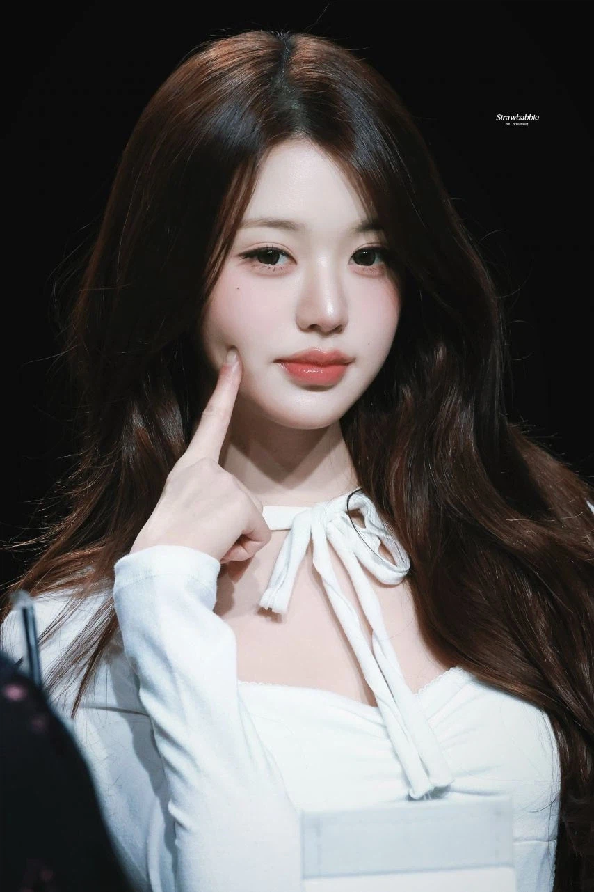 아이브 장원영_11.webp