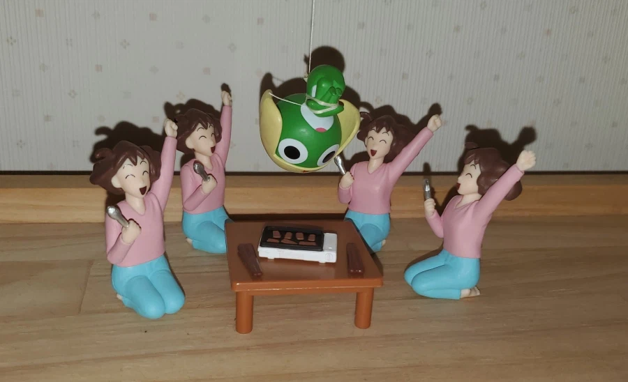 짱구 엄마 피규어 활용법.jpg_2.webp