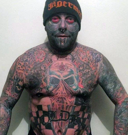 문신에 1억을 쓴 남자_1.webp