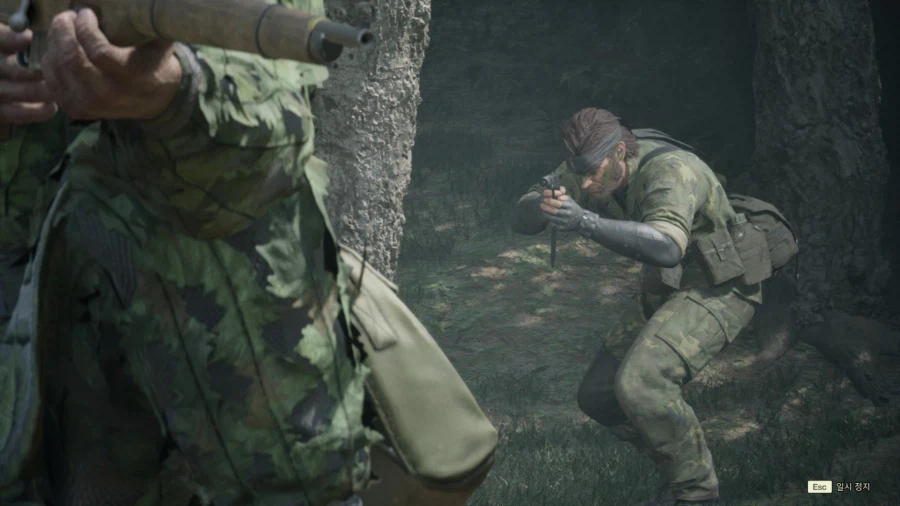 어떤 게임의 보스를 자연사 시키는 방법.mgs3_3.webp