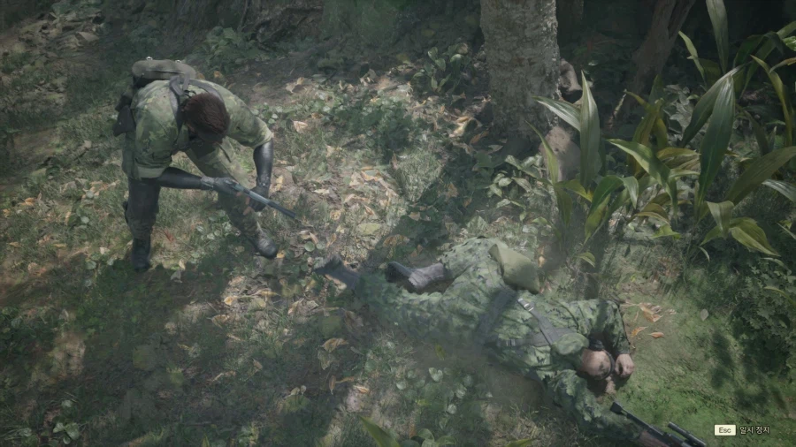 어떤 게임의 보스를 자연사 시키는 방법.mgs3_5.webp