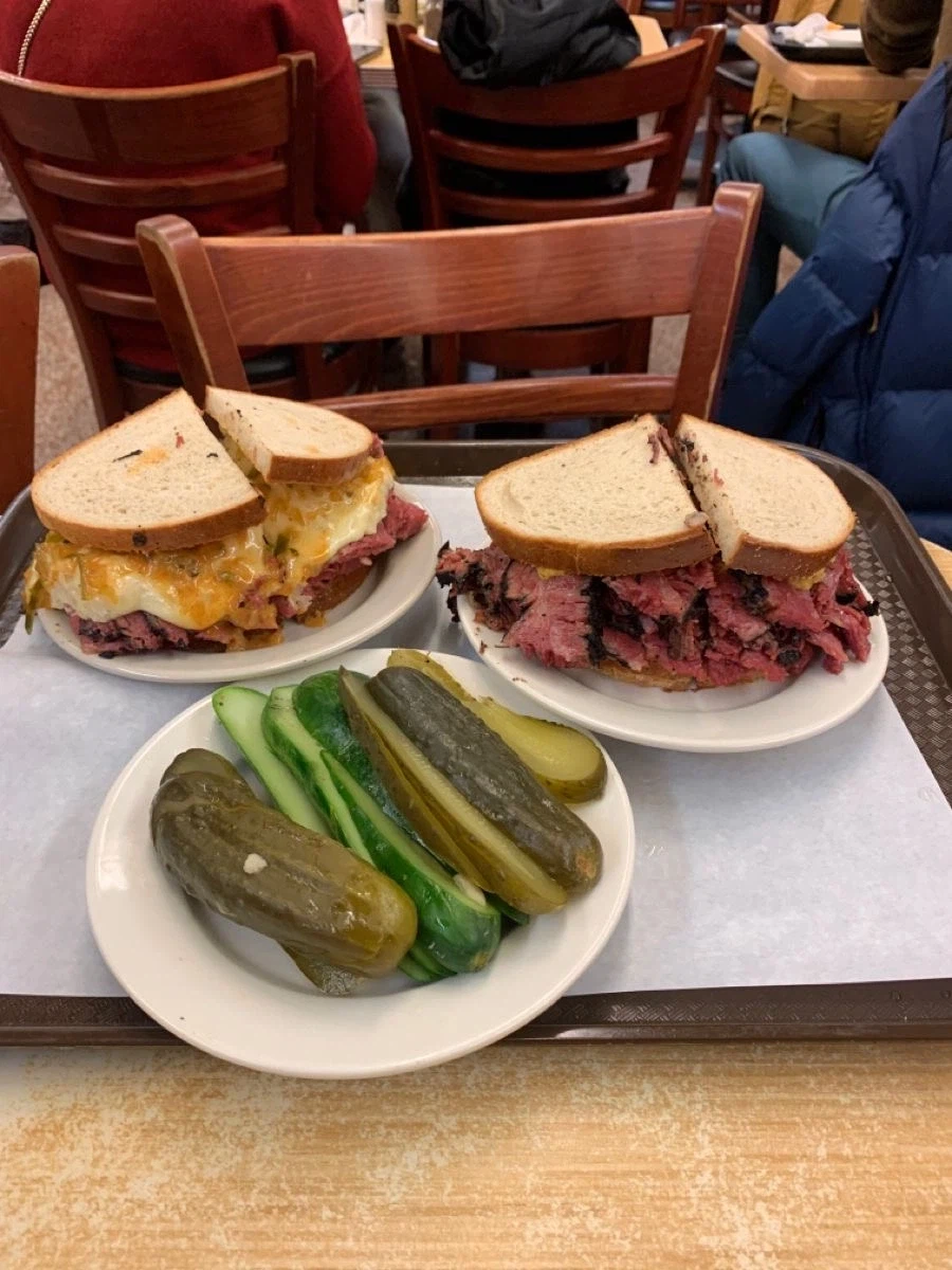 1888년에 개업한 뉴욕 씹상남자 전통 샌드위치 가게.jpg_5.webp