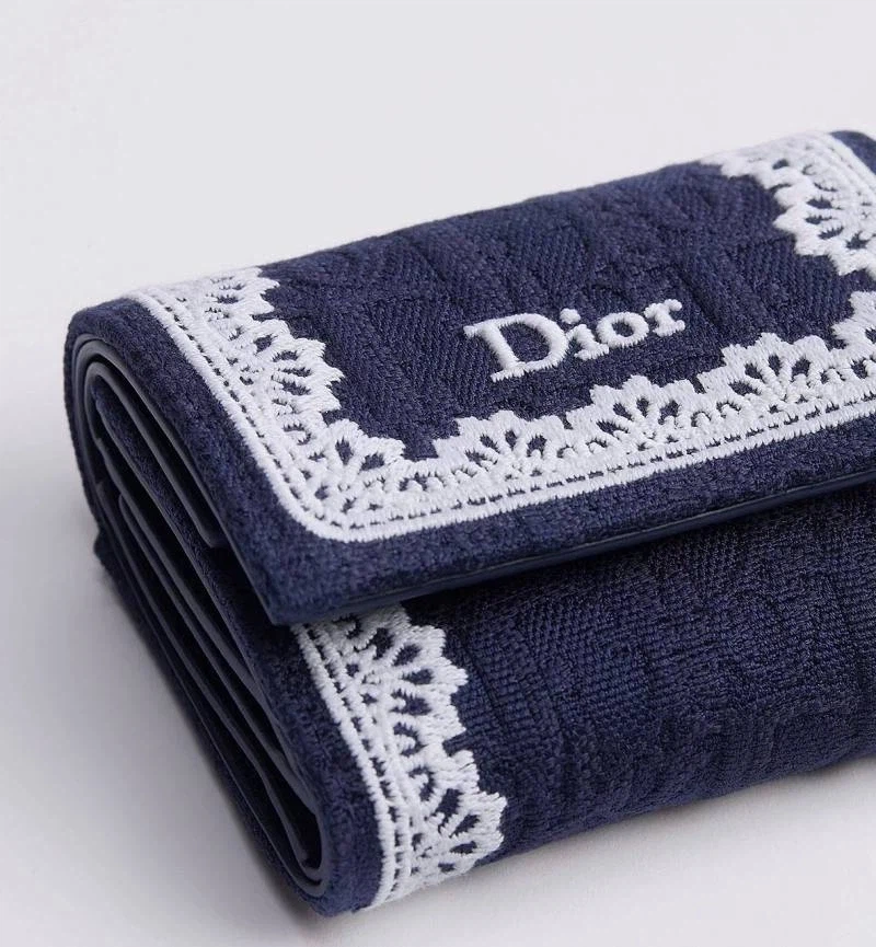 일본에서 반응터진디올신상 지갑_4.webp