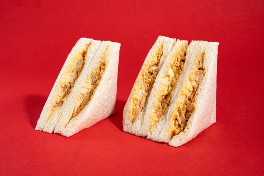 많은 생각을 하게만드는 패밀리마트 신상_4.webp