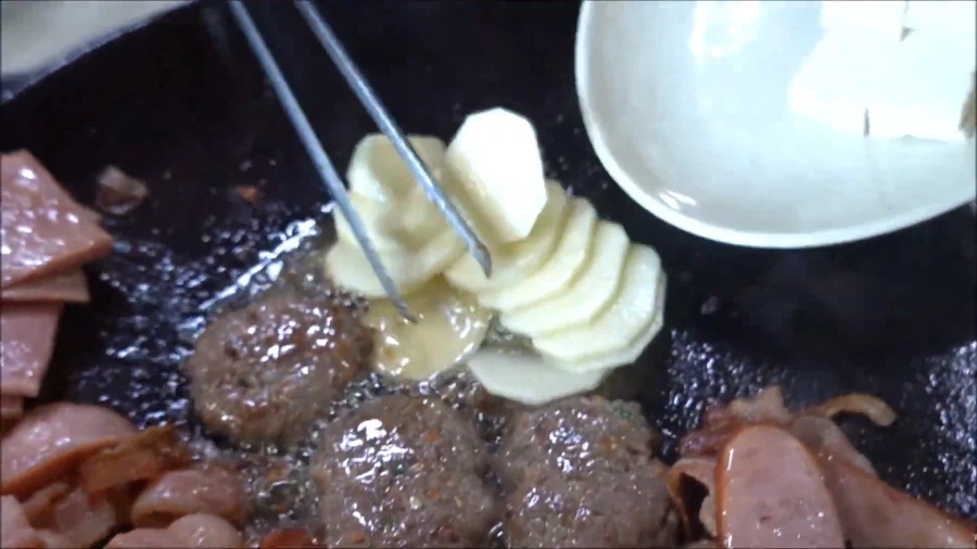 유튜브) 부대찌개 솥뚜껑 메뉴_14.webp