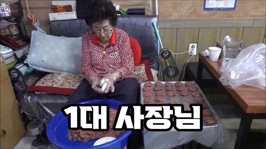 유튜브) 부대찌개 솥뚜껑 메뉴_16.webp