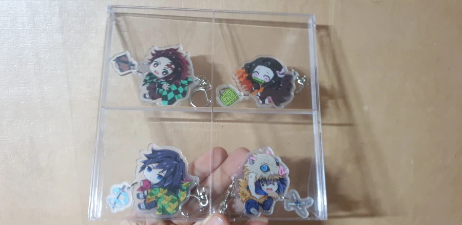 키링 장식장(?)_1.webp