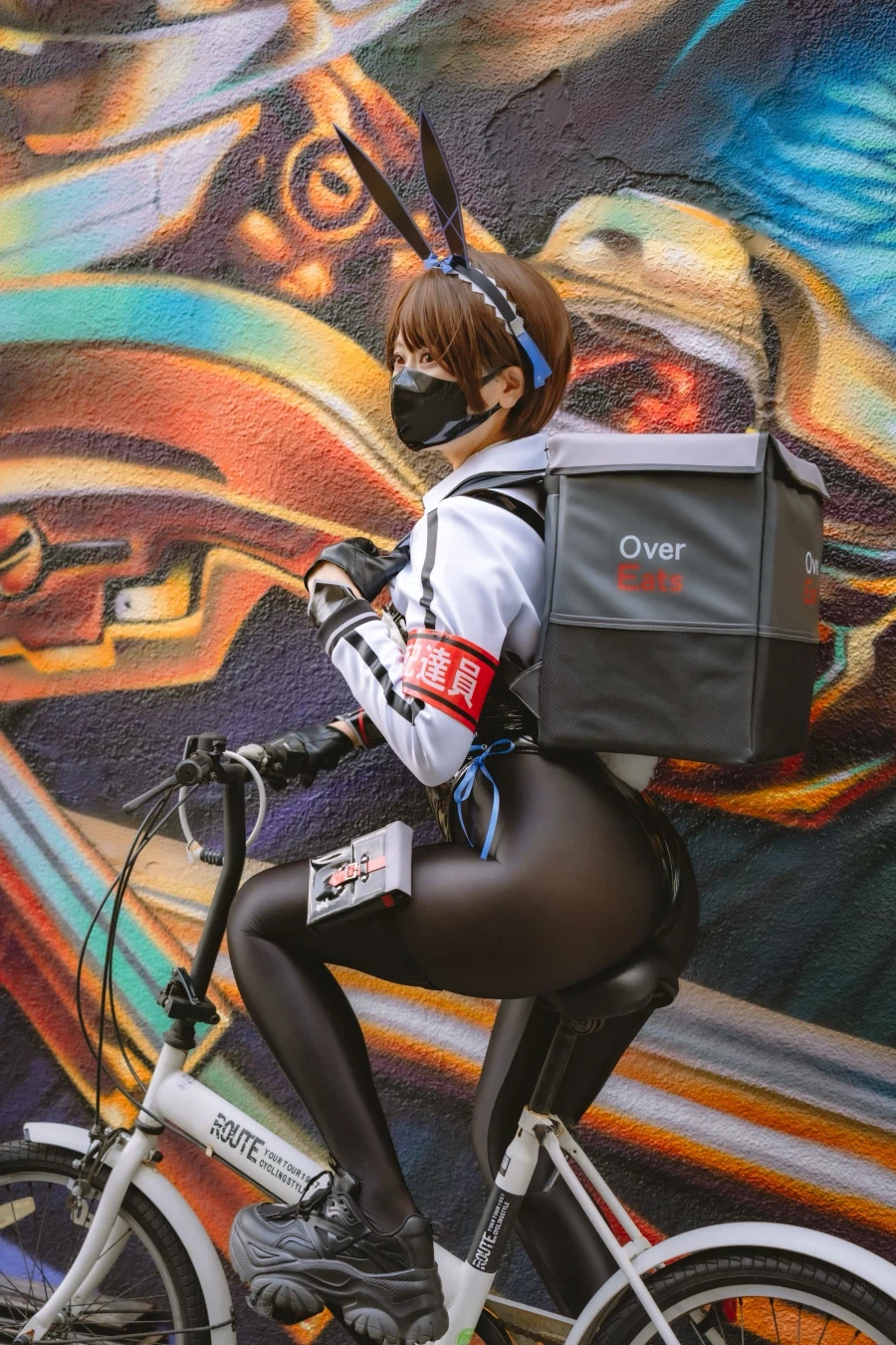 노출은 없지만 굉장한 배달 뛰는 바니걸_3.webp