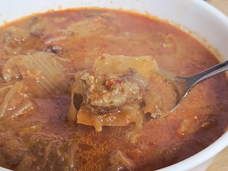 이제 퇴근해서 밥 먹는다...너희는 나처럼 살지마라_3.webp