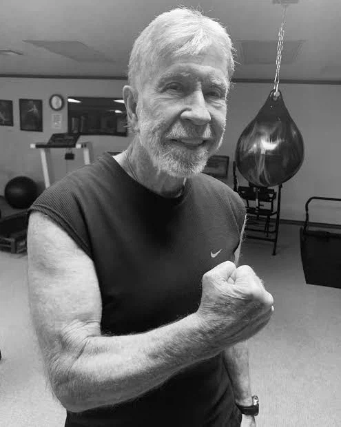 척 노리스 지옥 감_1.webp