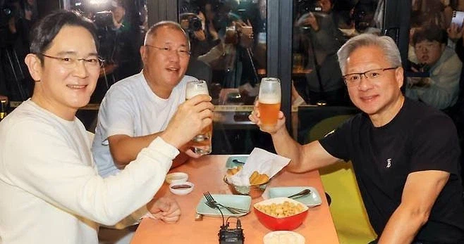 ㄹㅇ 경제효과 100조급 공연 사진 ㄷㄷㄷ.jpg_1.webp