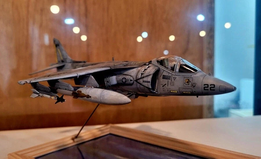 와이프 : 프라모델 만드는건 좋은데 하나에 2만원은 넘기지 마라_3.webp