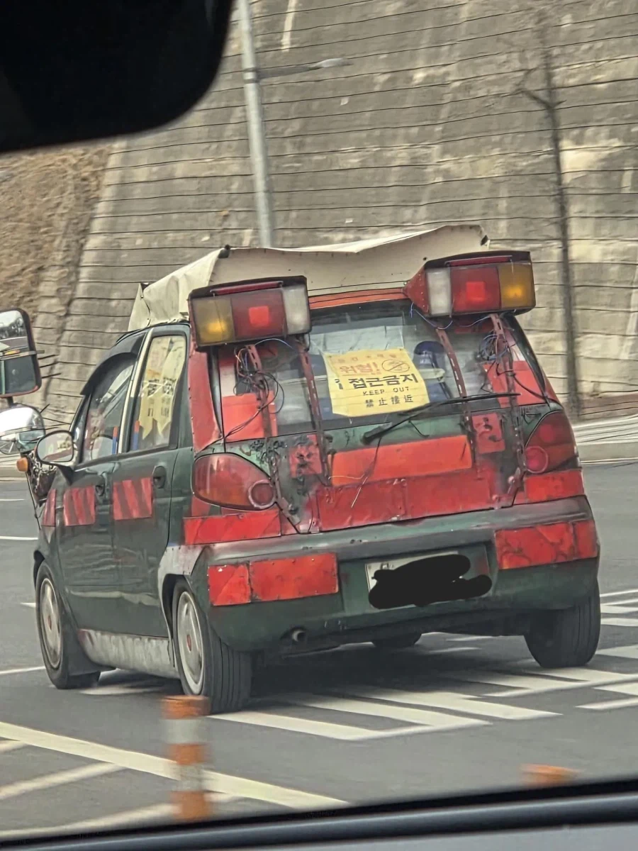 도로의 무서운 존재들_2.webp