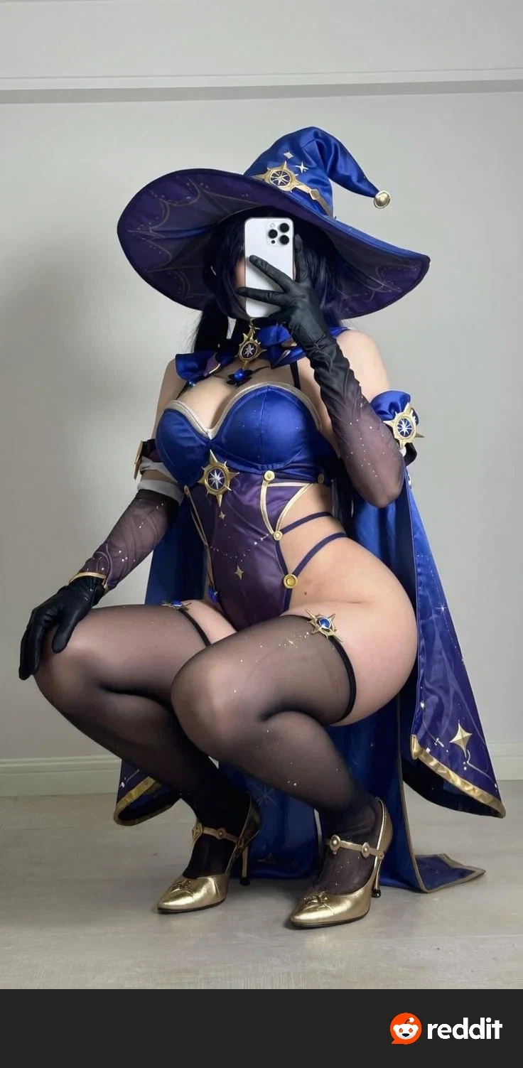 아찔한 원신 코스어_1.webp