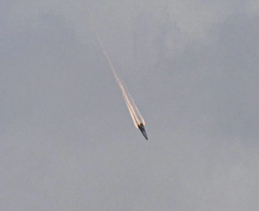 인간이 만든 별똥별_1.webp