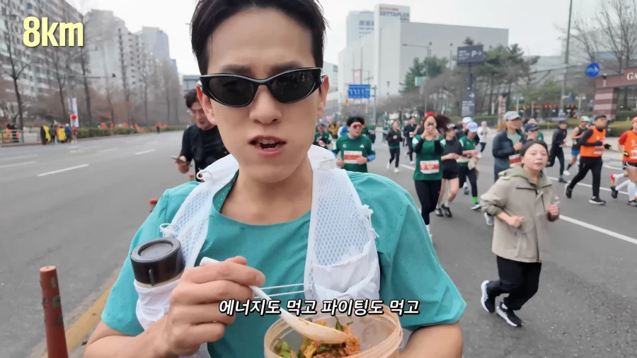 유튜브) 나갈데까지 나간 봄동비빔밥_14.webp