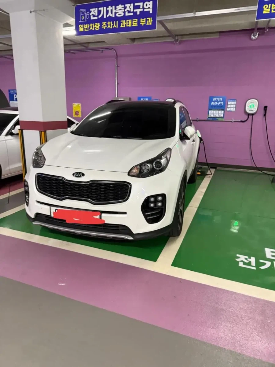 전기차 충전구역 빌런_1.webp