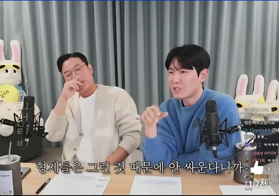 형제들 사이에 싸움나는 이유가 사실 아닌것_6.webp