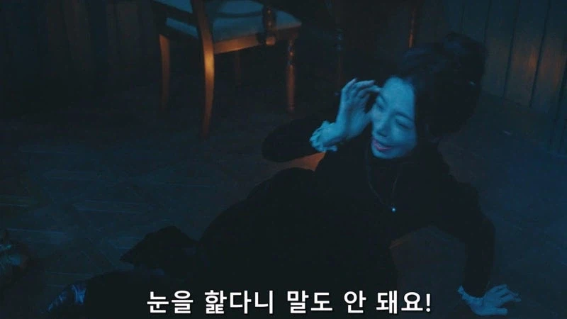 어린 여자아이의 몸을 핥으려던 변태의 최후_10.webp