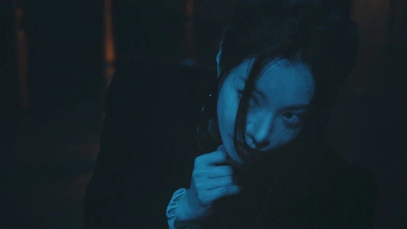 어린 여자아이의 몸을 핥으려던 변태의 최후_18.webp