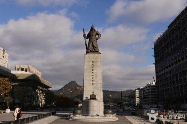 페이트)근데 촉매있어도 이순신장군님 소환할수있다는 보장이없음_2.webp