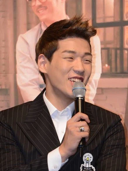 엄청 큰 일 해낸 연예인.jpg_1.webp