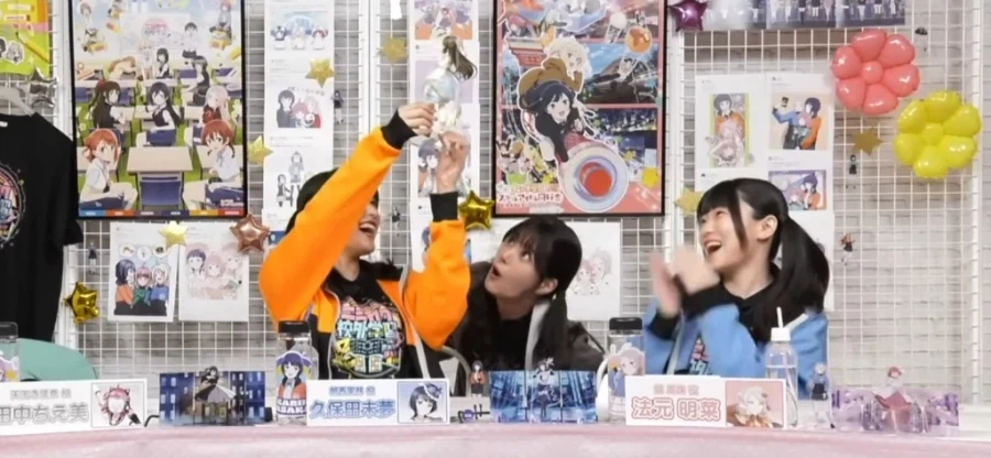 성우들이 자신 작품 캐릭 피규어 나올때마다 확인하는것..._13.webp