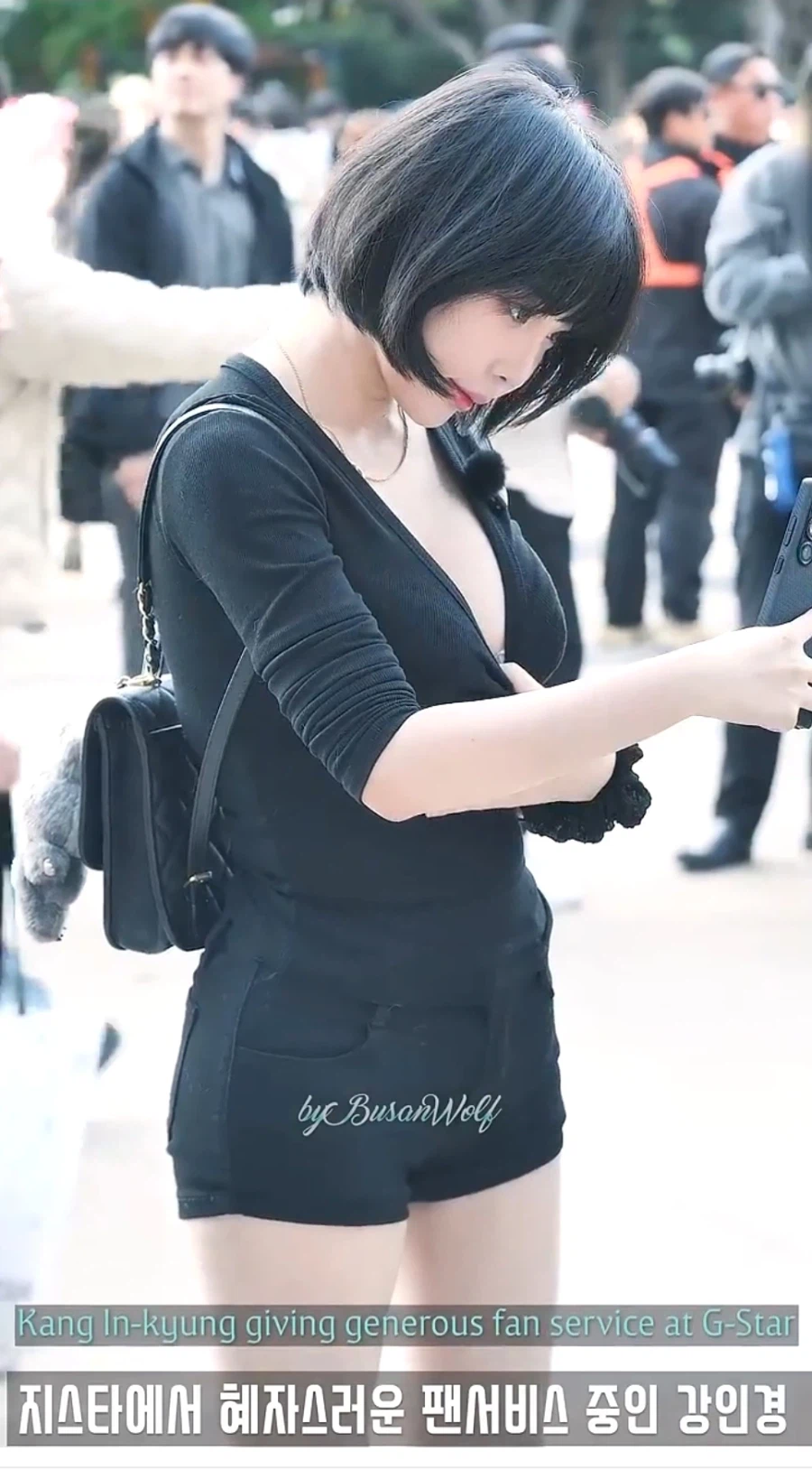 지스타에 출몰한 어느 모델의 팬서비스_2.webp