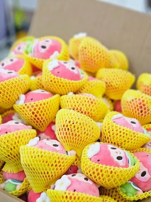 여초에서 귀엽다고 난리난 논산 딸기축제 캐릭터 굿즈_3.webp