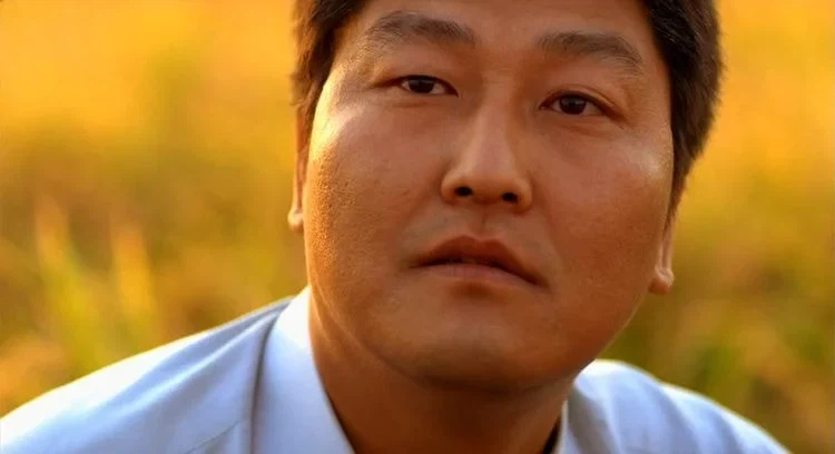 박찬욱 감독이 찍은 송강호 vs 봉준호 감독이 찍은 송강호_6.webp