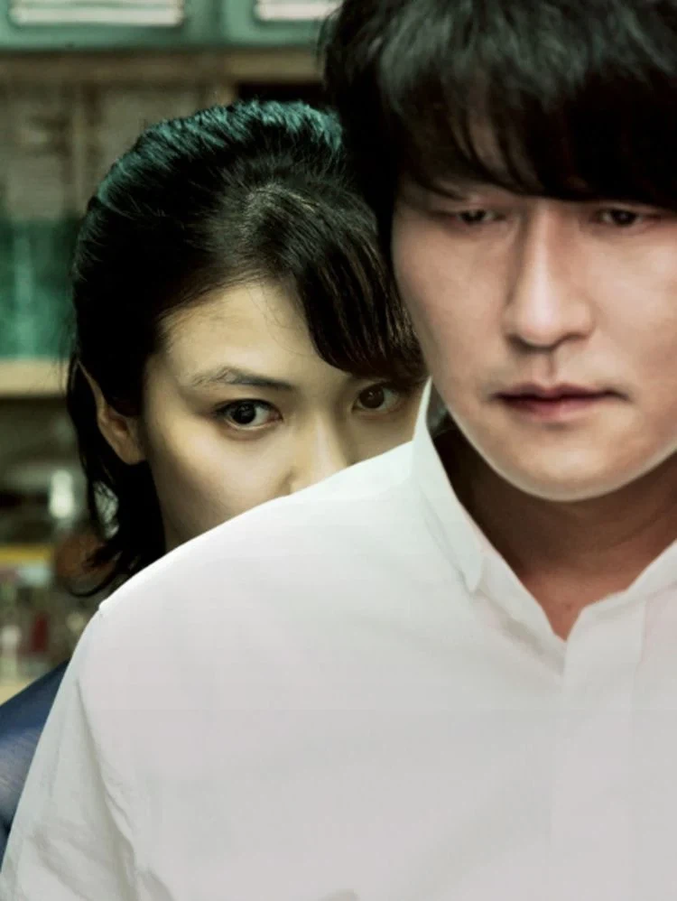 박찬욱 감독이 찍은 송강호 vs 봉준호 감독이 찍은 송강호_5.webp