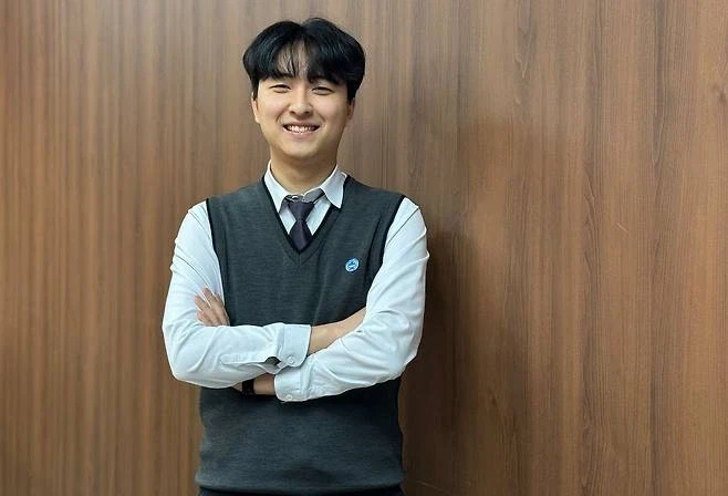 의대 한의대 약대 모두 합격했는데 사범대 진학한 학생.jpg_2.webp