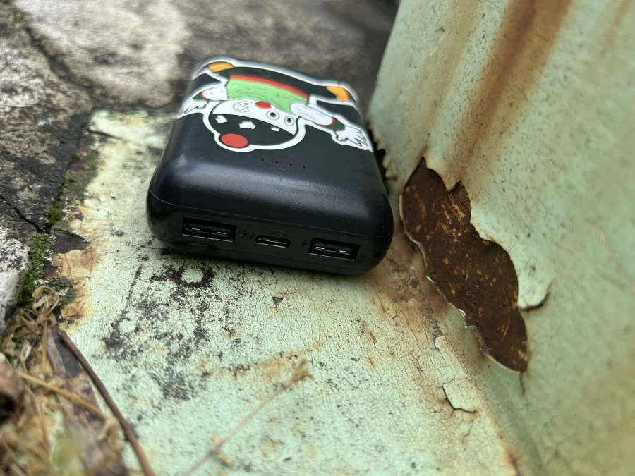 뭔가 불길한 보조배터리_2.webp