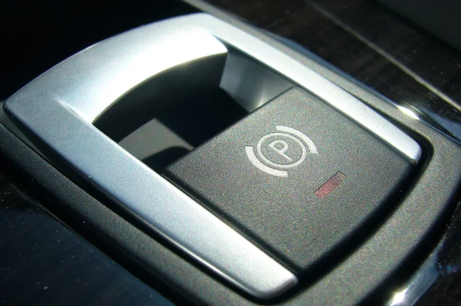 자동차 p버튼의 진실_1.webp