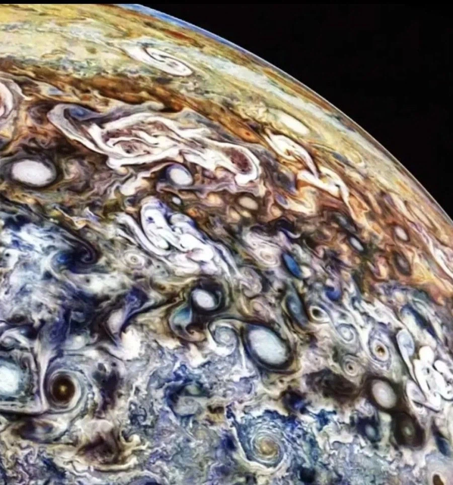 NASA가 공개한 목성 근접샷_1.webp