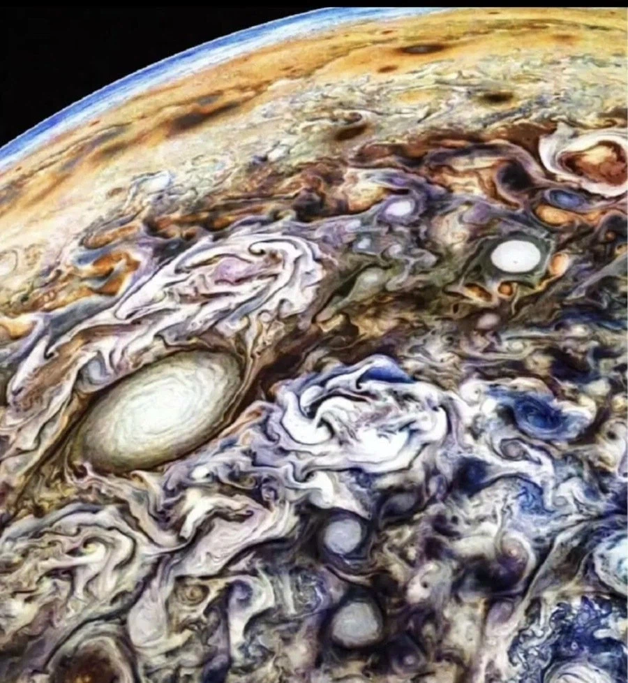 NASA가 공개한 목성 근접샷_2.webp