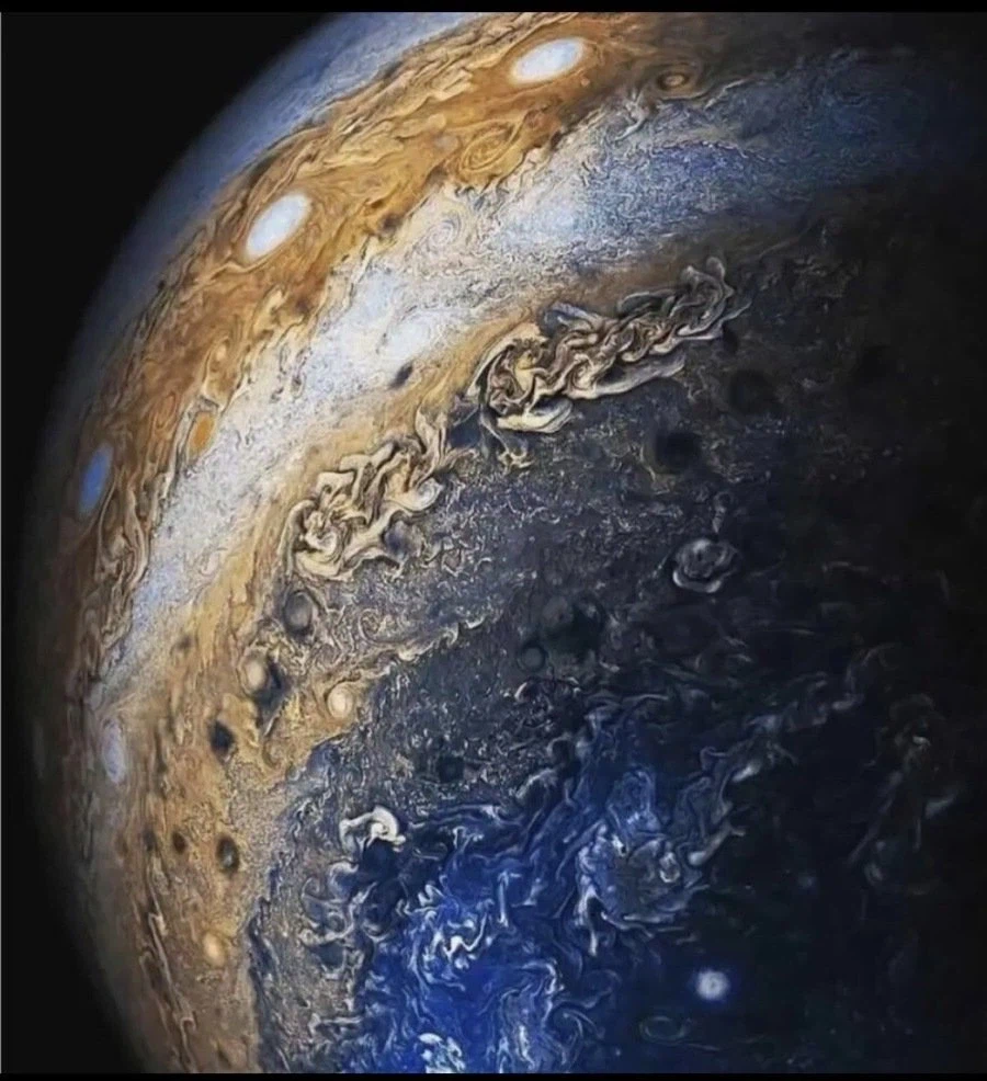 NASA가 공개한 목성 근접샷_5.webp