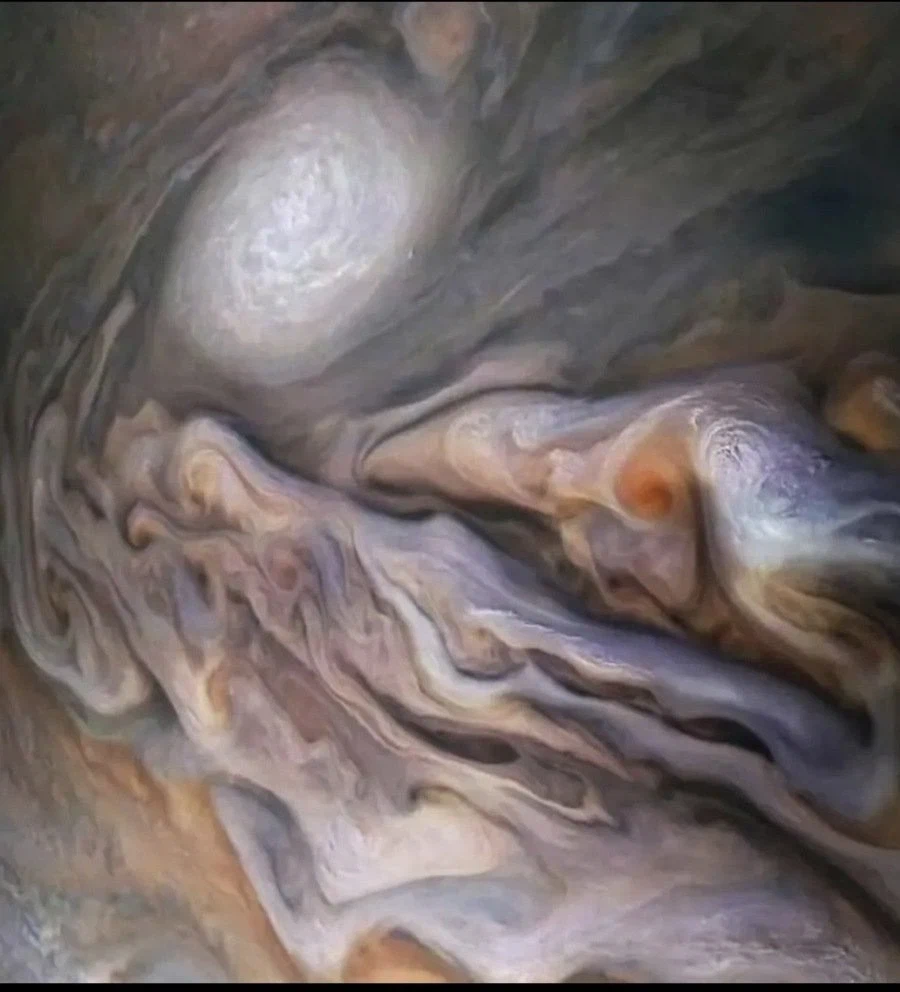 NASA가 공개한 목성 근접샷_7.webp