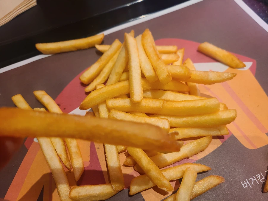 버거킹 감튀 갓튀긴거 당첨이다. 진짜 쥑인다_1.webp