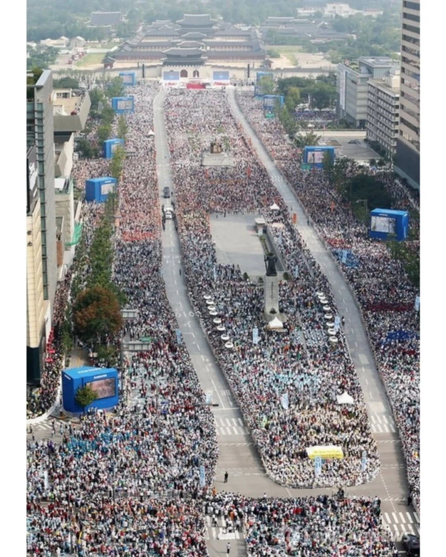 한국에 1황이 광화문에 오면..._3.webp