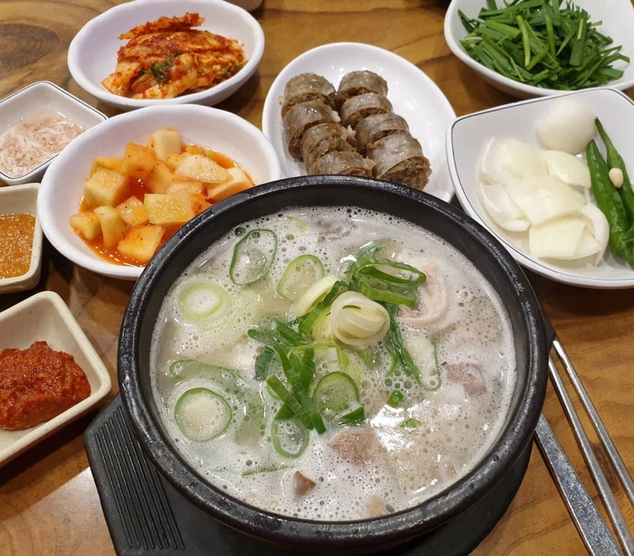 부산 씹덕행사마다 잊지않고 나오는 말.jpg_3.webp