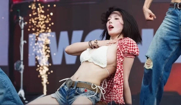 섹시 워터밤 동탁룩.jpg_1.webp