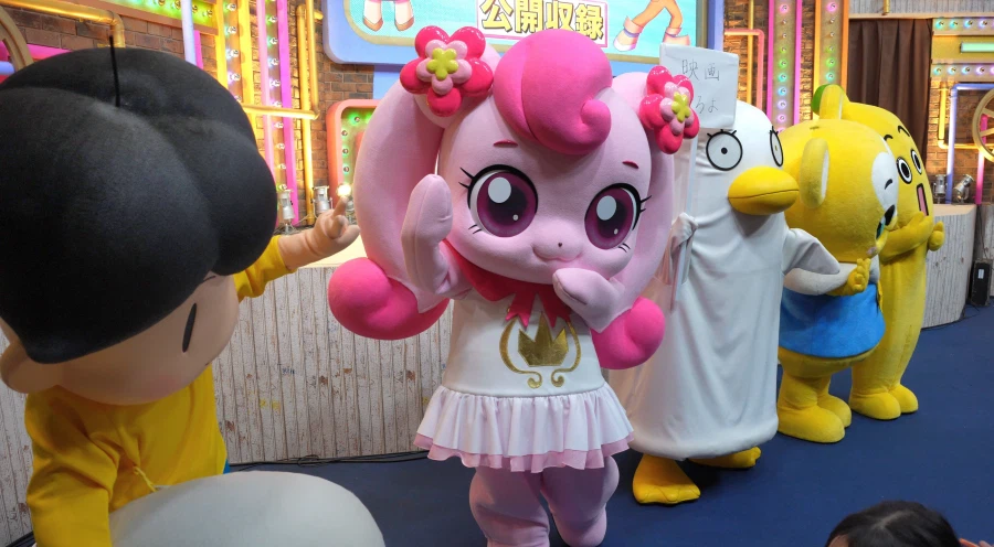 외출한 엘리자베스씨_1.webp