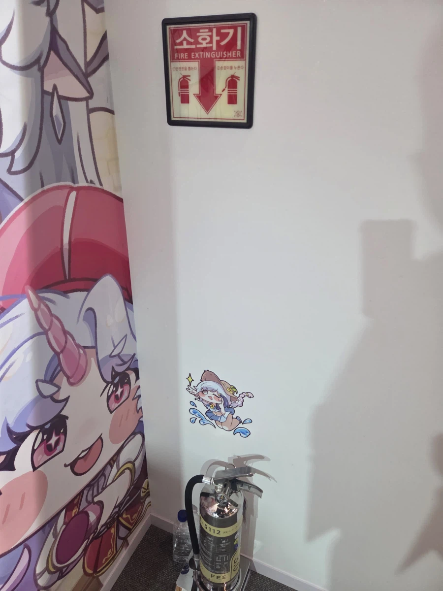 트릭컬) 현백 생존 전시회의 디테일_1.webp