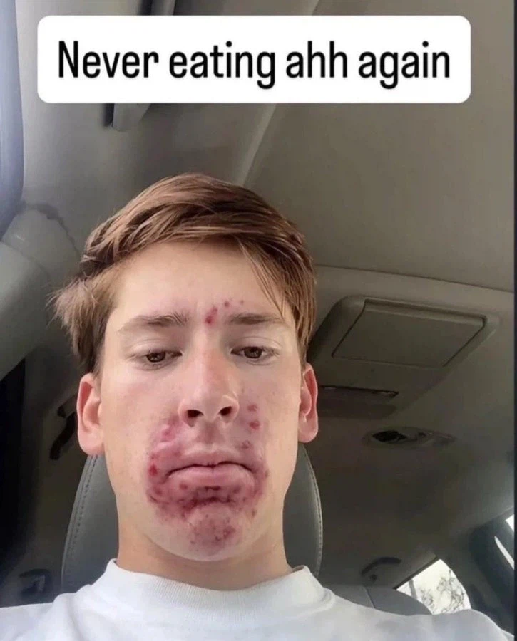 어딘가를 핥아먹은걸 후회하는 사람_1.webp