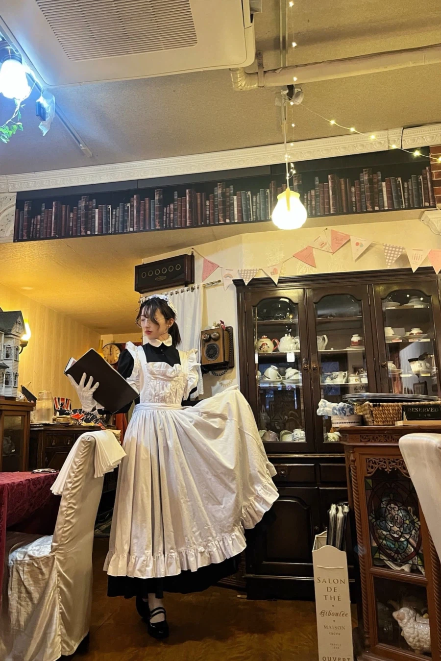 호불호 갈리는 메이드 카페.jpg_2.webp