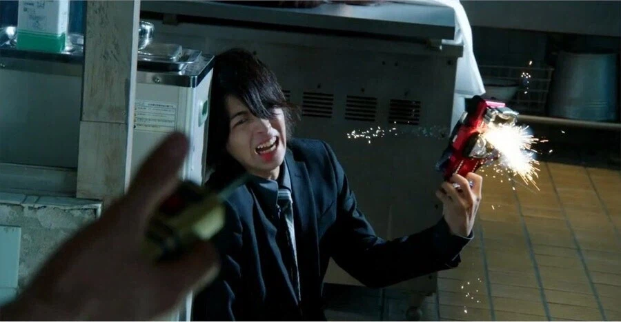 가면라이더) 킬프로세스는 원격으로 벨트를 파괴한다_2.webp