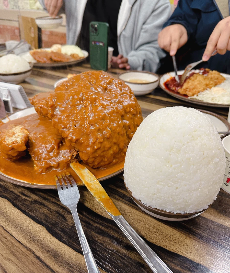 이거 다 먹으면 사귀어줄게_1.webp