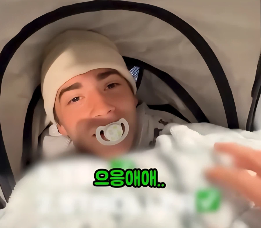 아기로 분장해서 공짜로 놀이공원 뚫기_13.webp