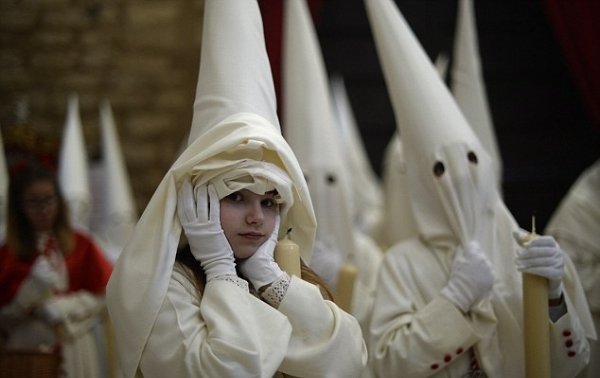 Kkk의 복장의 무서운 비밀_1.jpg